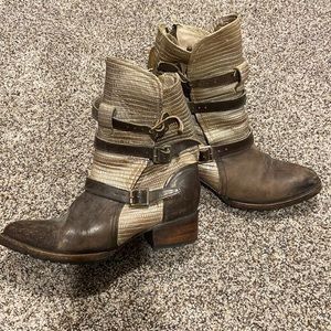 Freebird FB-Apex Ankle Boots size 9